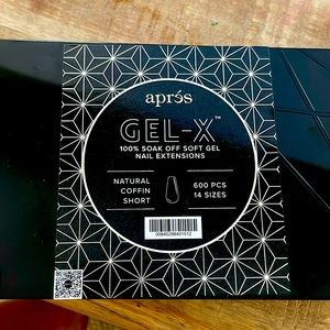 Brand New Apre’s nail box